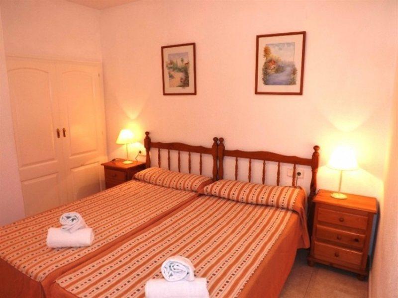 Apartamentos Zafiro Unitursa Calpe Kültér fotó