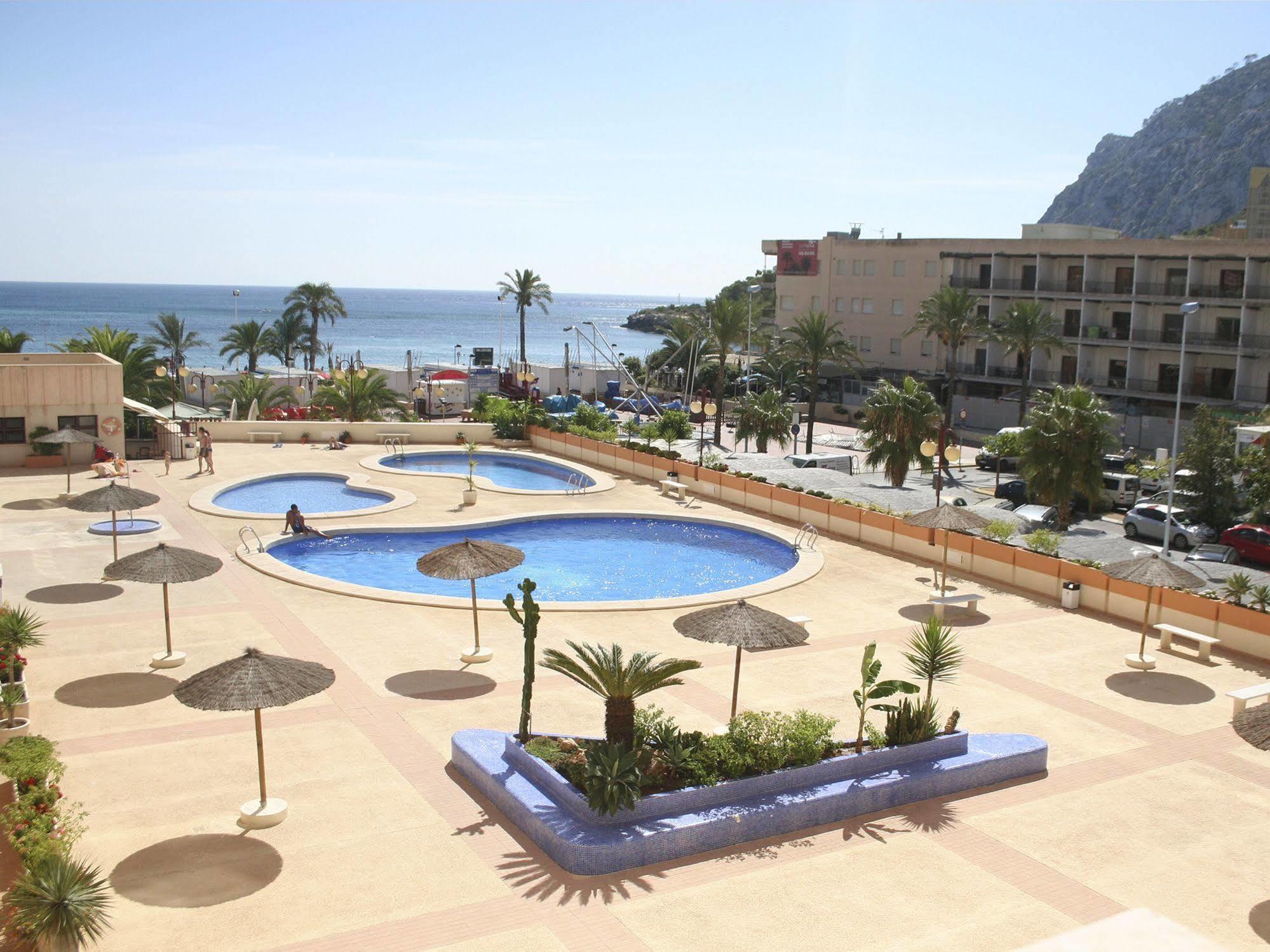Apartamentos Zafiro Unitursa Calpe Kültér fotó